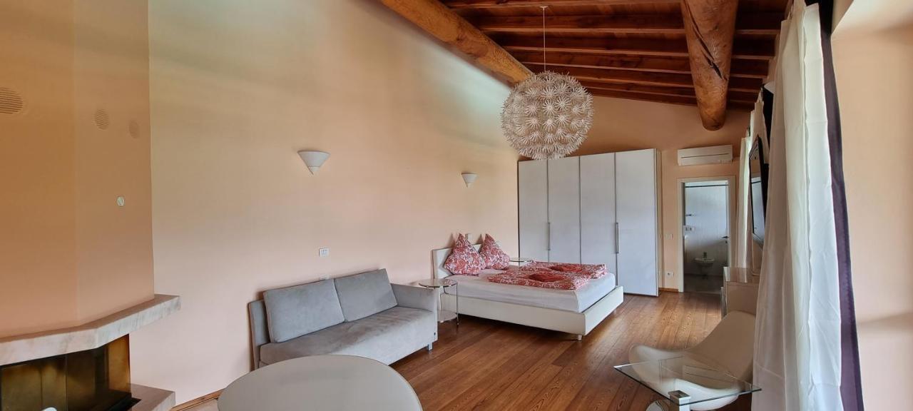 Casa Romantica Colico Kültér fotó